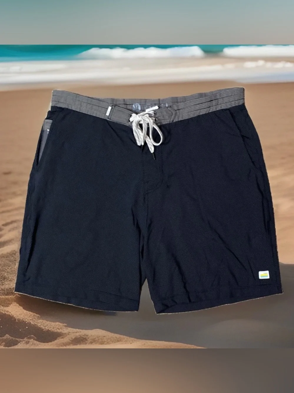 Vuori V314 Black Cruise Board Shorts Swim Trunks Unlined Mens 34 Beach Vacation